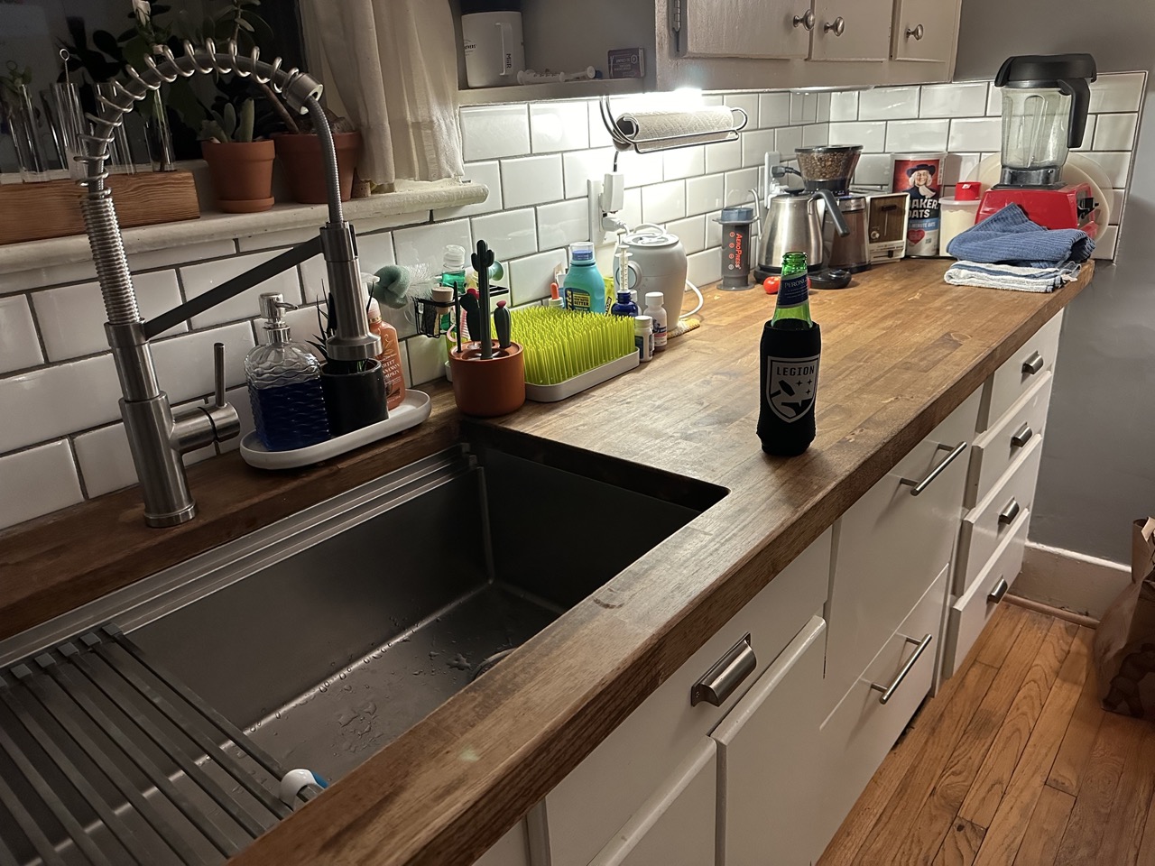 Finished kitchen with custom backsplash
